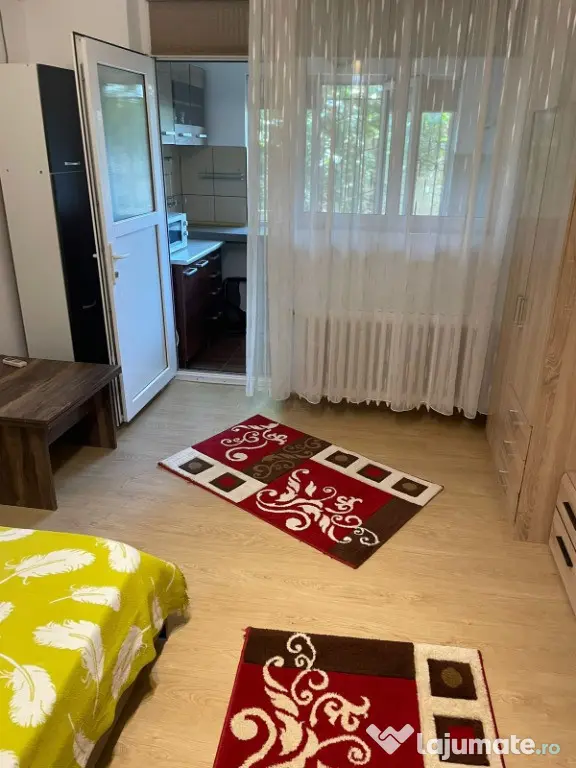Garsoniera de vanzare zona Cet