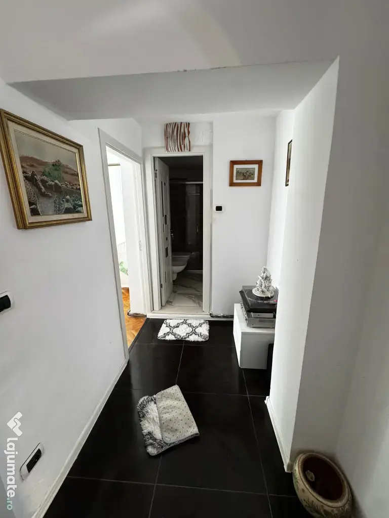 Vand apartament 2 camere decomandat Confecții