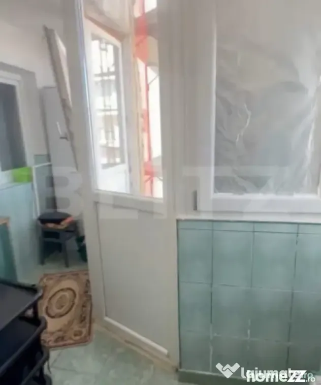 Apartament 3 camere, 84 mp, zona Micro 5 - Targoviste (Dambovita)