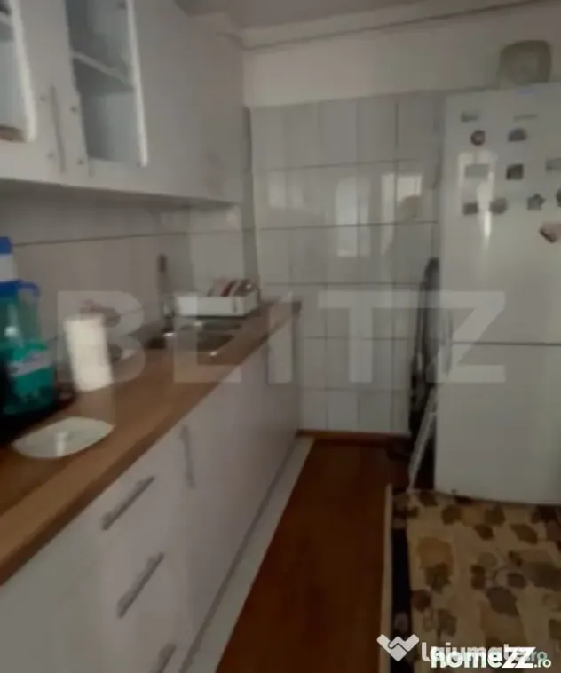 Apartament 3 camere, 84 mp, zona Micro 5 - Targoviste (Dambovita)