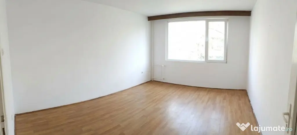 Apartament 2 Camere Decomandat Parc Moghioros