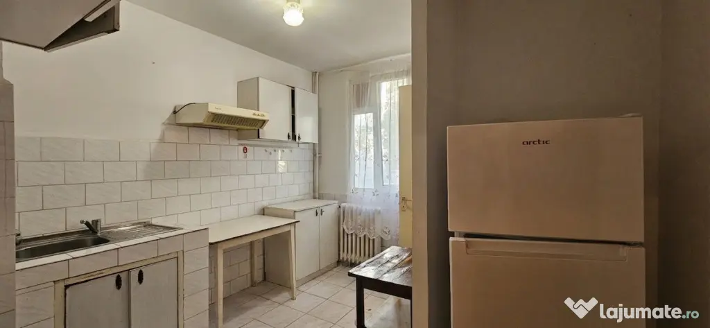 Apartament 2 Camere Decomandat Parc Moghioros