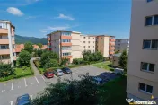 Apartament decomandat, vedere frumoasa, etaj2, Zarnesti, Bra