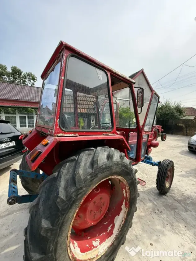 Tractor Utb 445
