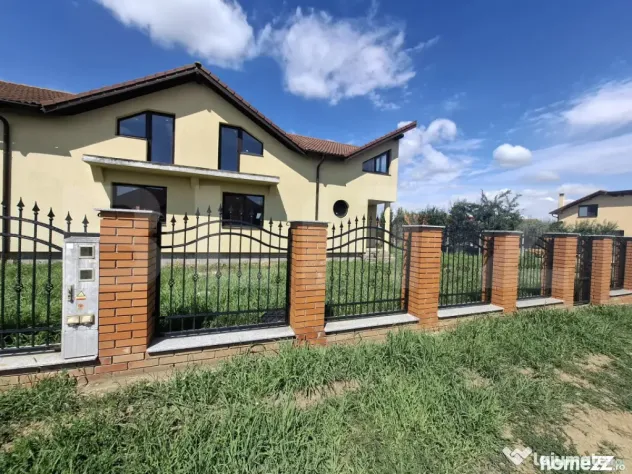 Casa tip duplex, 96 mp, zona Dorolt - Dorolt (Satu-Mare)