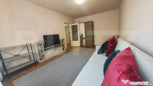 Apartament 3 camere decomandat, etaj intermediar, zona Maghe - Oradea (Bihor)