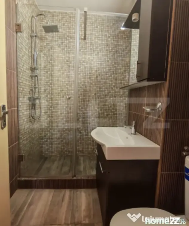 Apartament 3 camere decomandat, etaj intermediar, zona Maghe - Oradea (Bihor)