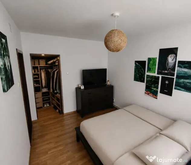 PROPRIETAR-apartament 2 camere mobilat,boxa,loc parcare,ultracentral