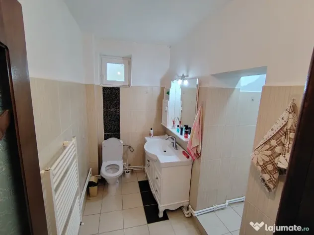 PROPRIETAR-apartament 2 camere mobilat,boxa,loc parcare,ultracentral