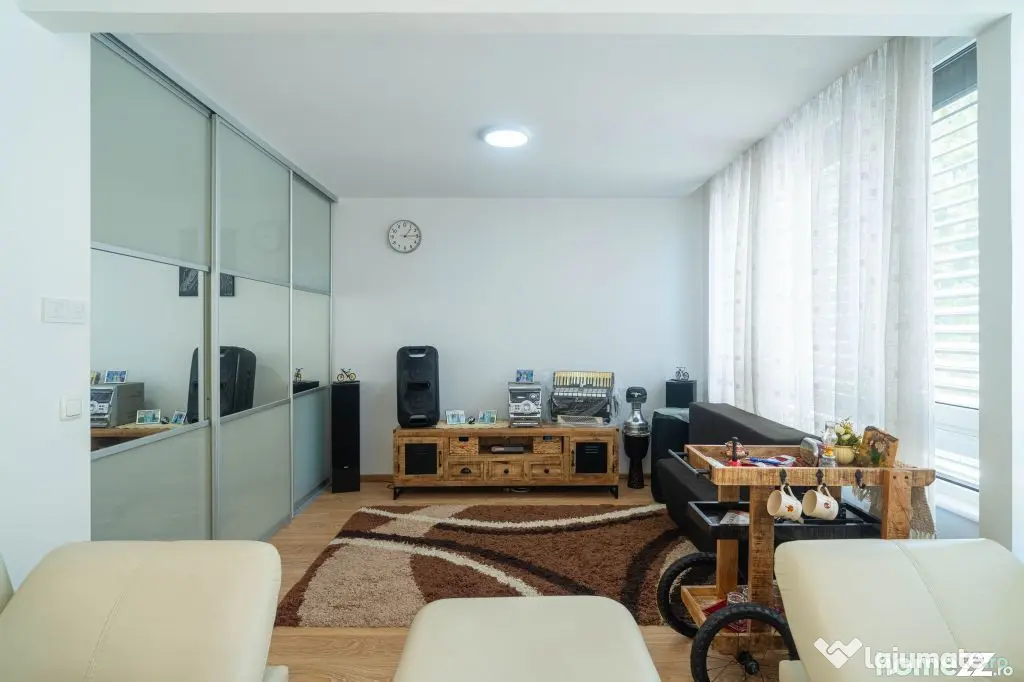 Apartament 2 camere cu lift și cheltuieli mici