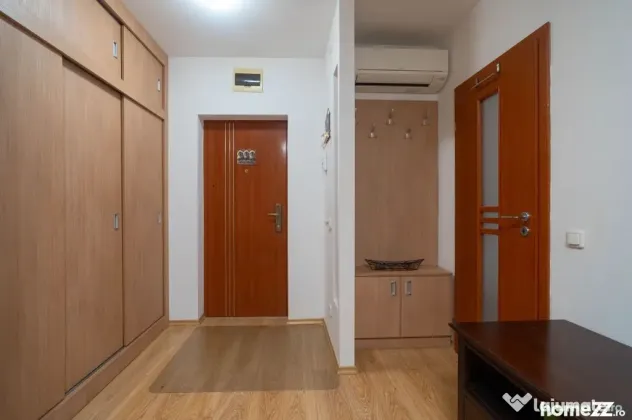 Apartament 2 camere cu lift și cheltuieli mici