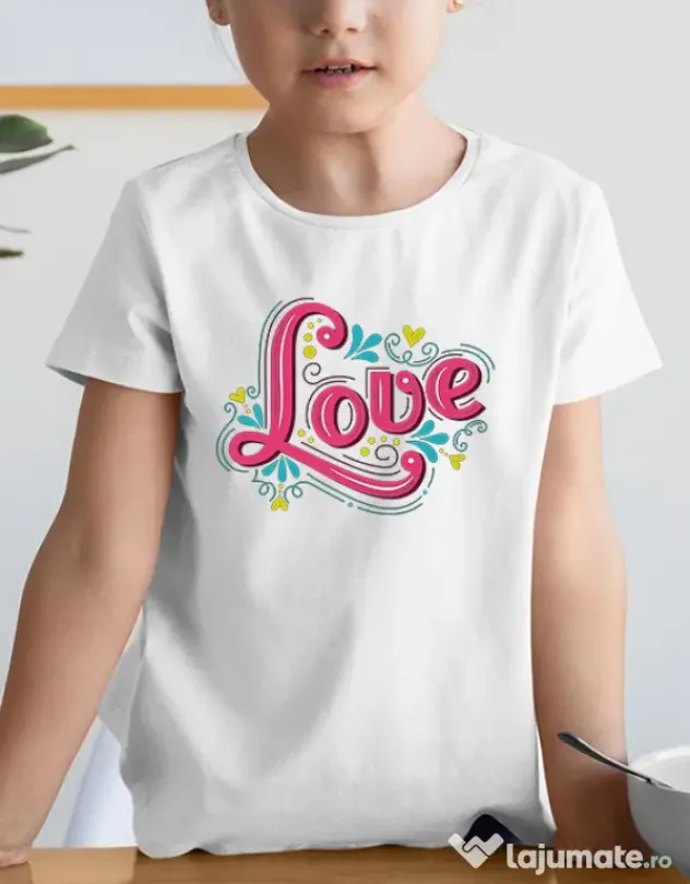 Tricou de colorat Love