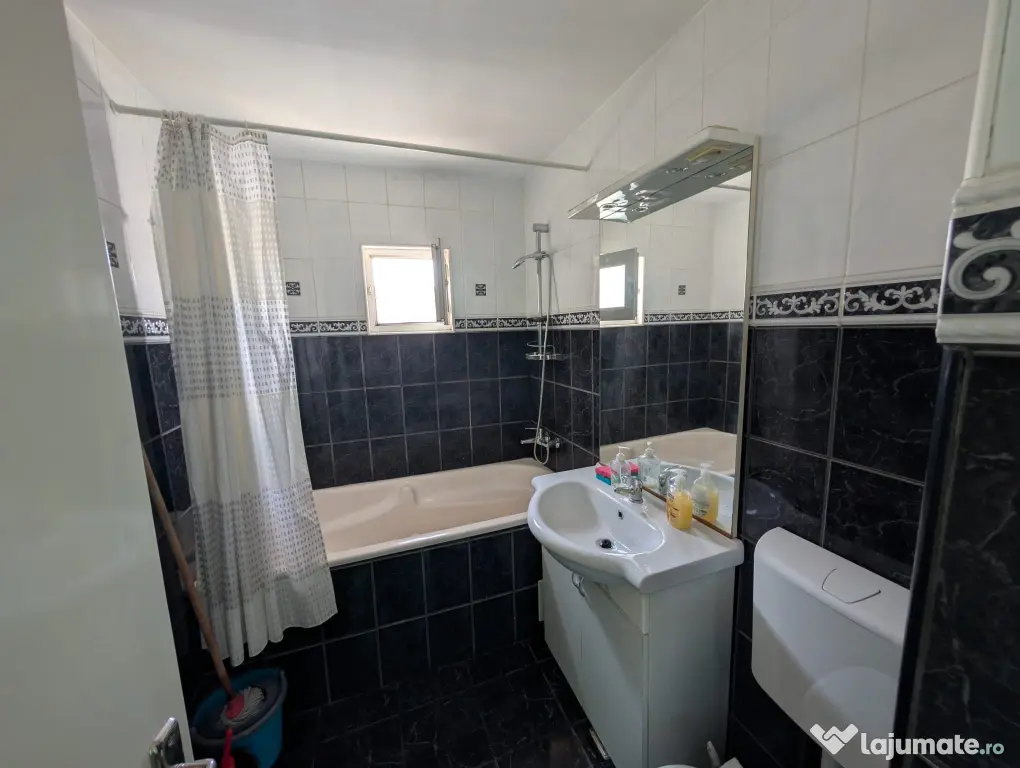 Apartament 3 camere confort 1 Calarasi 4