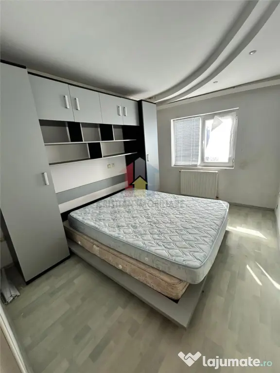 Apartament 3 camere confort 1 Calarasi 4