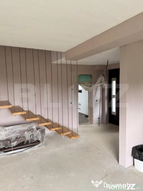 Casa 4 camere, 250 mp, zona Rasnov - Rasnov (Brasov)