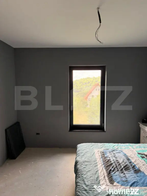 Casa 4 camere, 250 mp, zona Rasnov - Rasnov (Brasov)