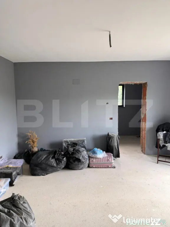 Casa 4 camere, 250 mp, zona Rasnov - Rasnov (Brasov)