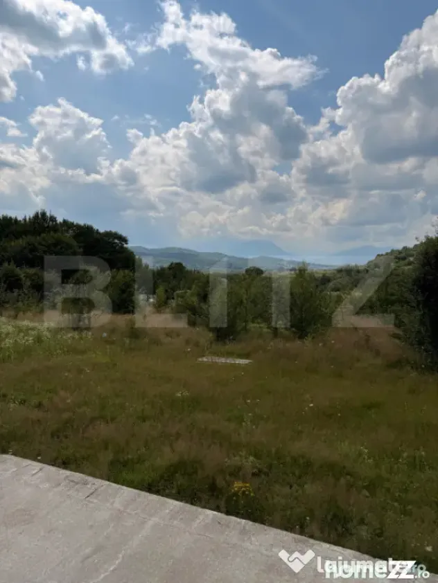 Casa 4 camere, 250 mp, zona Rasnov - Rasnov (Brasov)