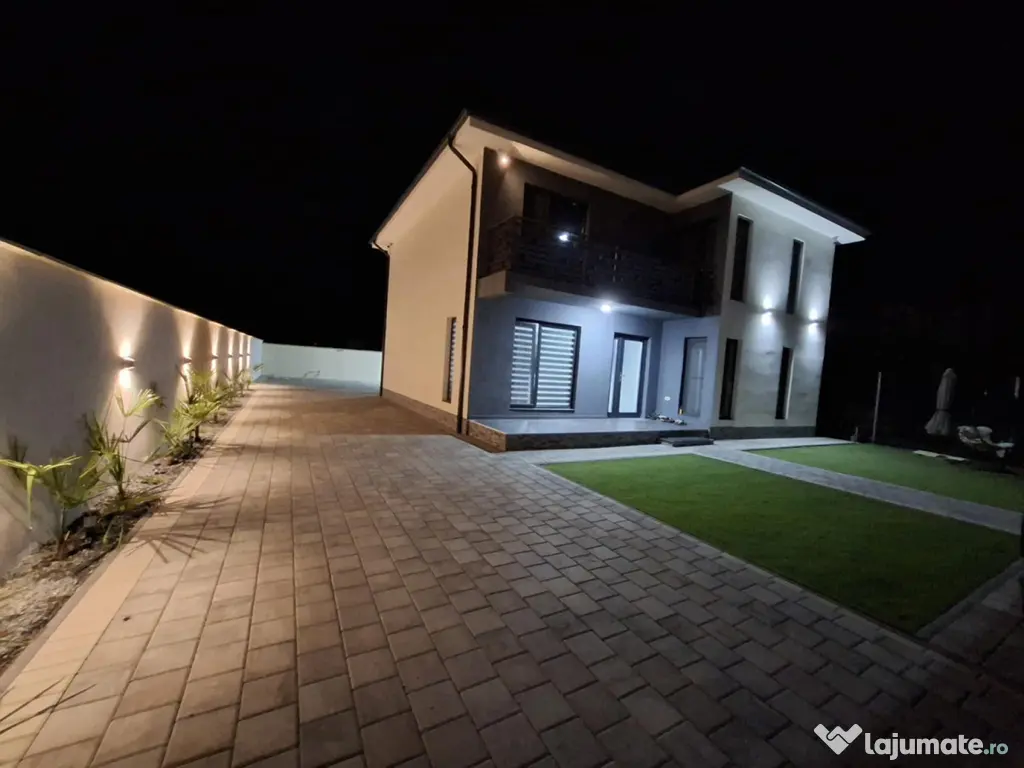 Casa p+1 4 camere Mangalia cartier Dobrogea 1