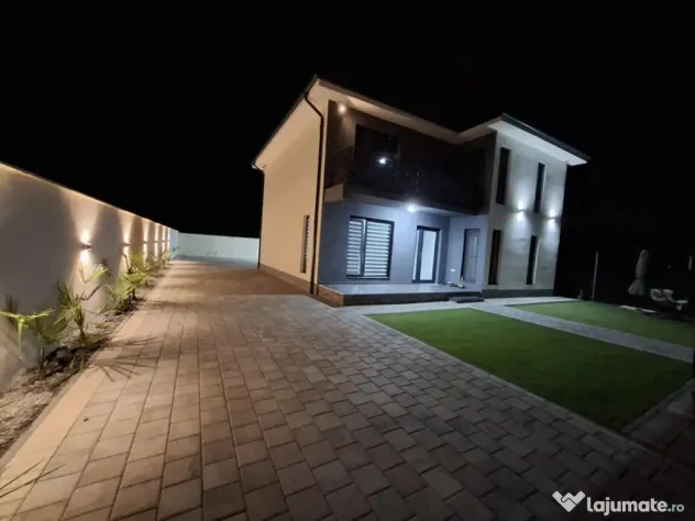 Casa p+1 4 camere Mangalia cartier Dobrogea 1