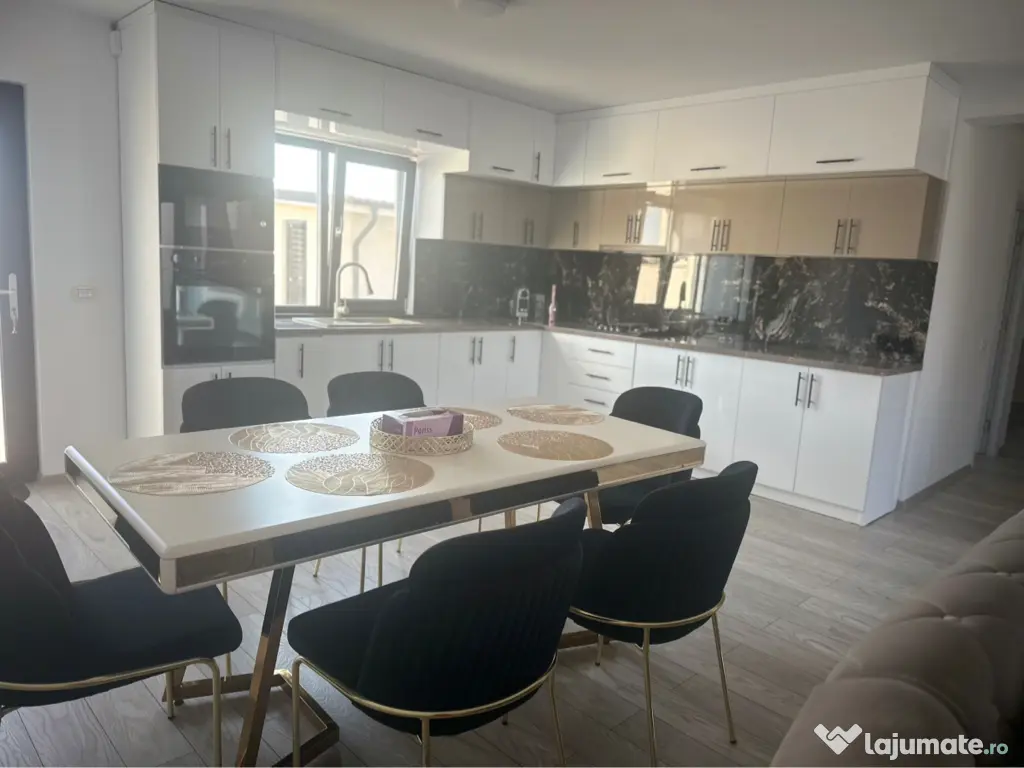 Casa p+1 4 camere Mangalia cartier Dobrogea 1