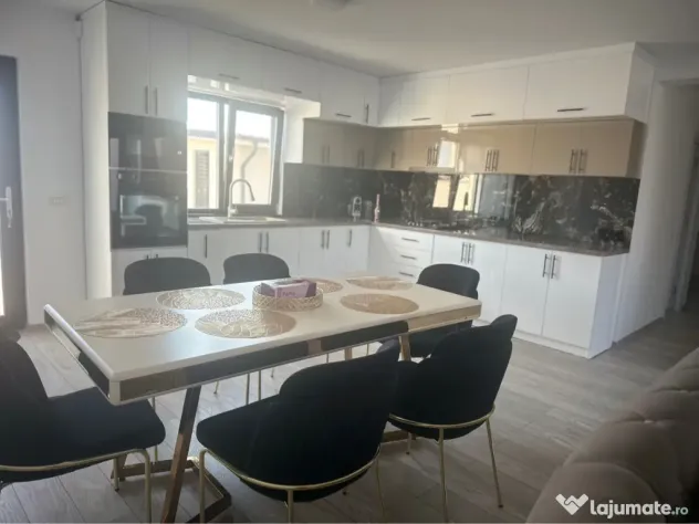 Casa p+1 4 camere Mangalia cartier Dobrogea 1