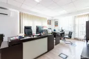 Inchiriere Spatiu Showroom Birouri Microproductie Pasaj B... 