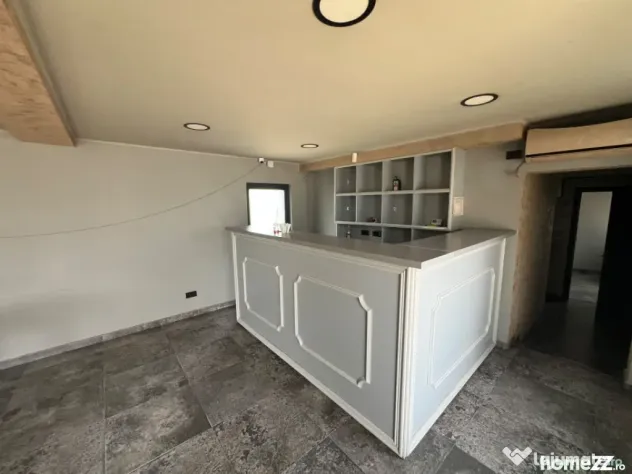 Spațiu comercial cu terasă și curte amenajată