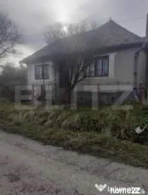 Casa de vanzare, 19 arii de teren, zona Monor