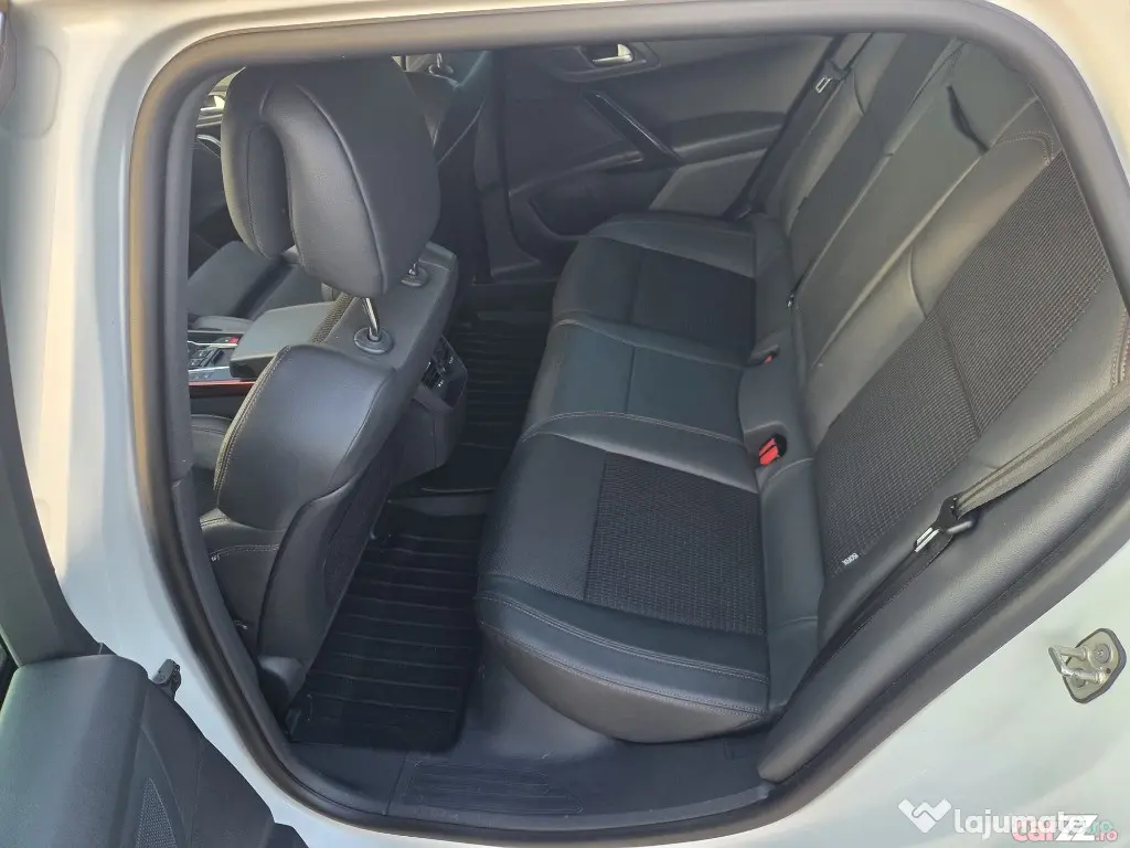 Peugeot 508 RXH Hybrid-4x4-2016