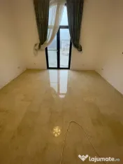 Slefuire, egalizare, chituire și lustruire marmură