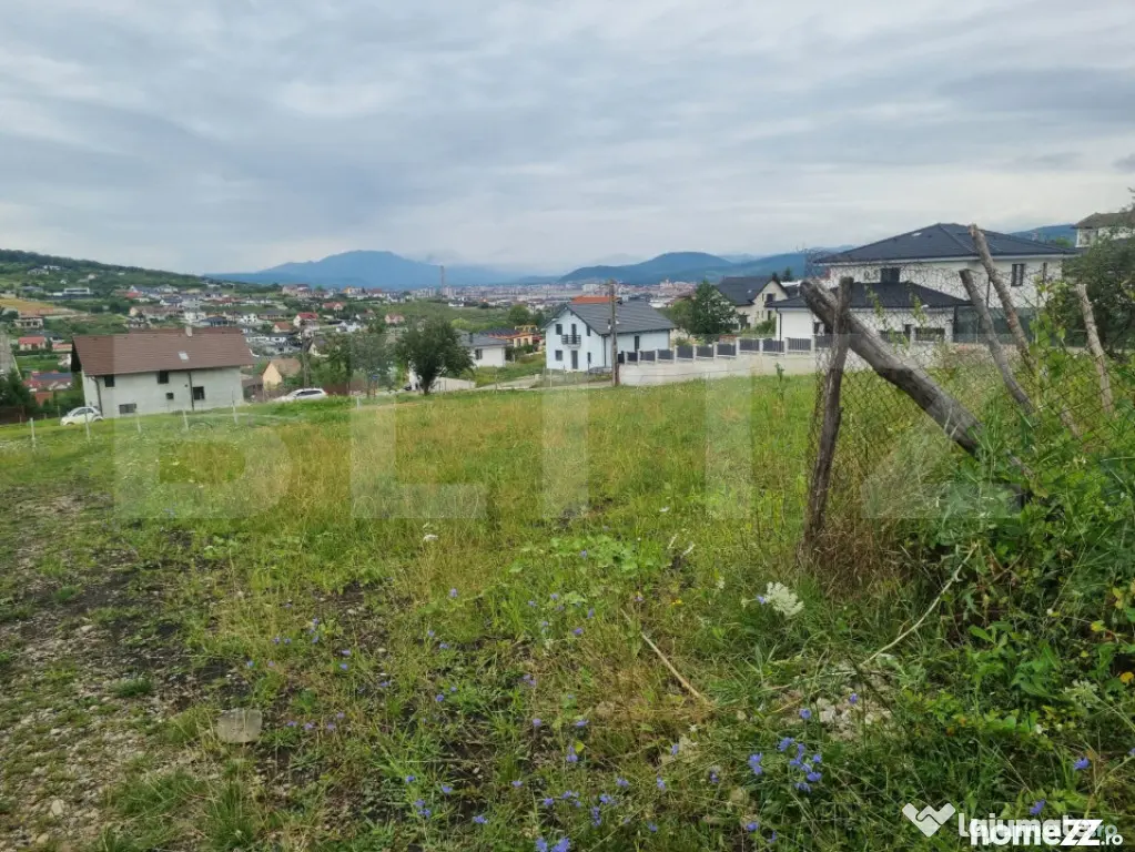 Teren 500 mp cu priveliște spre oraș, disponibil și parce - Bistrita (Bistrita-Nasaud)