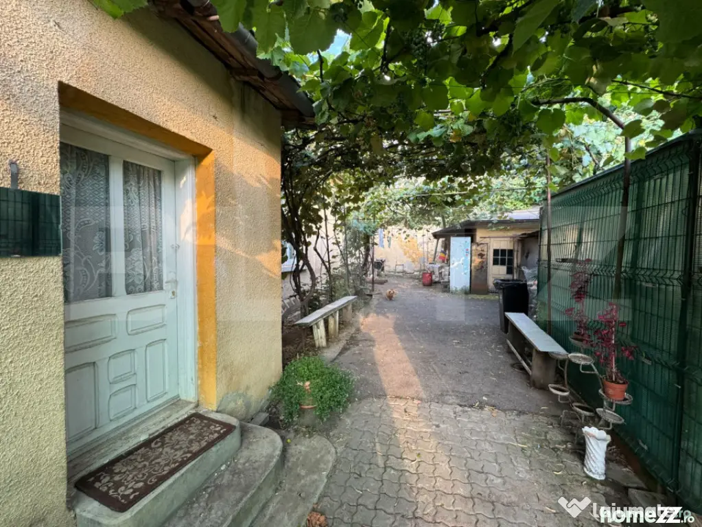 Casă 78mp cu teren 200mp, ideală pentru renovare și inves - Craiova (Dolj)