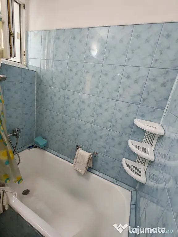 Apartament la cheie ultracentral,3 camere,2 balcoane,caramida,izolat,parcare