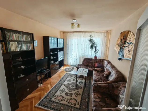 Apartament la cheie ultracentral,3 camere,2 balcoane,caramida,izolat,parcare
