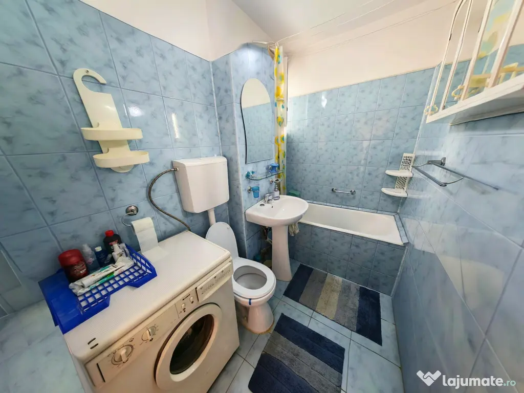 Apartament la cheie ultracentral,3 camere,2 balcoane,caramida,izolat,parcare