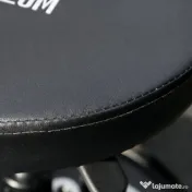 HOMCOM Scaun de atelier cu roți și suport pentru unelte, înălțime reglabilă și rotire, Ø40x25-48cm, negru 