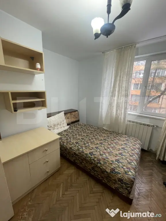 Apartament 3 camere - Etaj 2 - Zonă Centrală - Suceava (Suceava)
