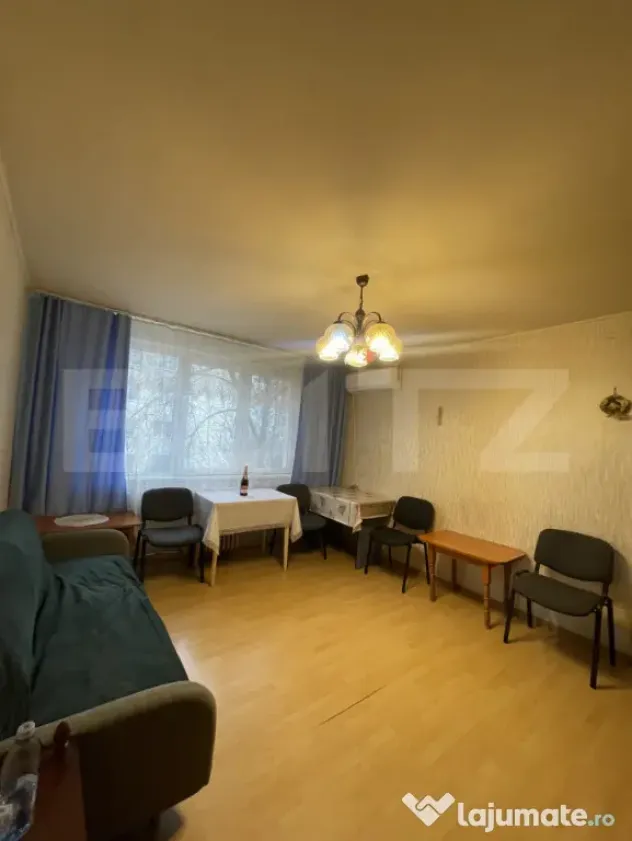 Apartament 3 camere - Etaj 2 - Zonă Centrală - Suceava (Suceava)
