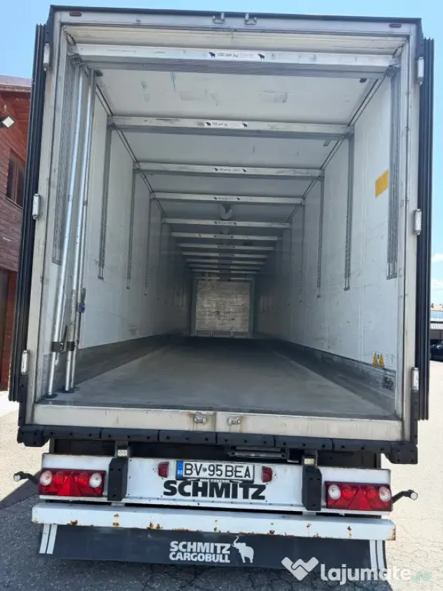 Semiremorca Schmitz Cargobull cu Agregat Thermo King SLXe 300