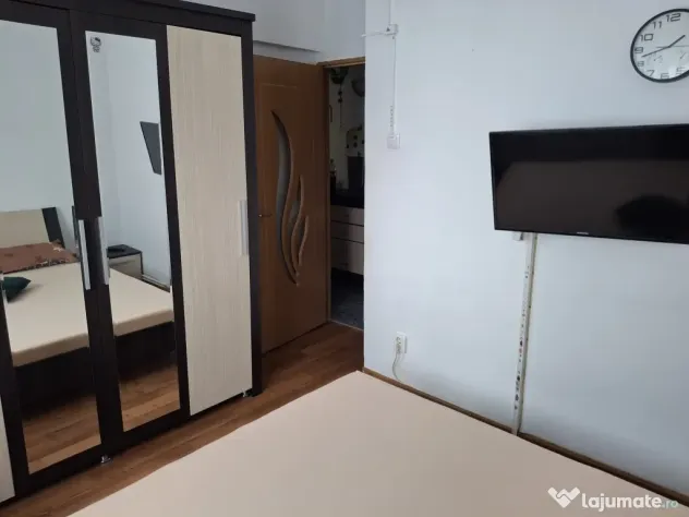 Închiriez apartament 2 camere Valea Aurie Sibiu, mobilat, lift, centrală proprie