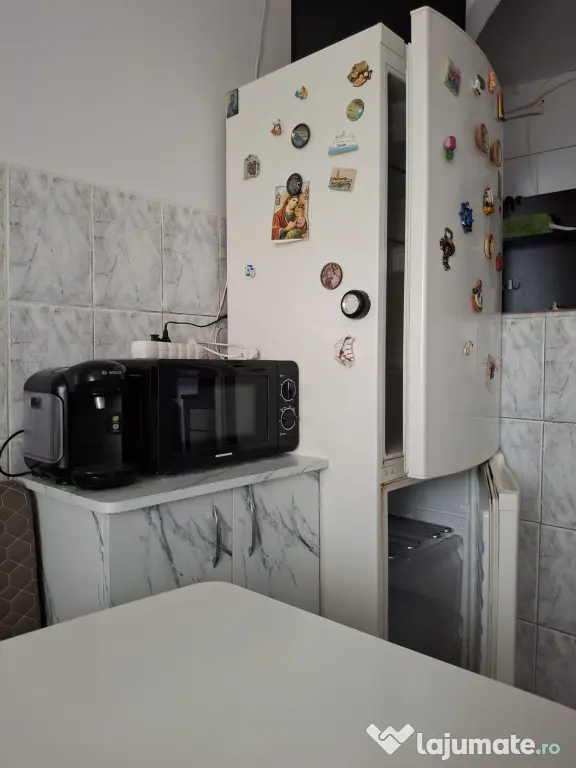 Închiriez apartament 2 camere Valea Aurie Sibiu, mobilat, lift, centrală proprie
