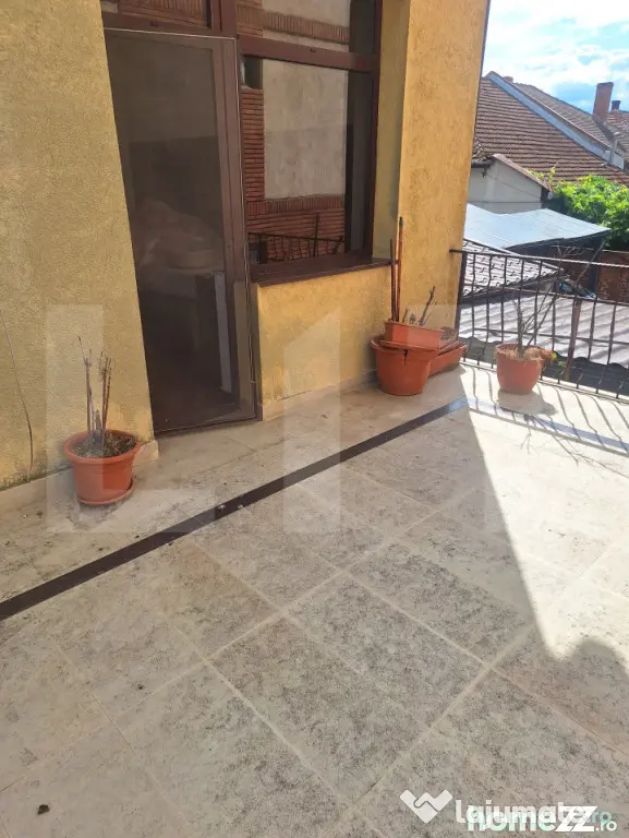 Casa de vanzare, 395 mp, zona Cotu Mic - Lugoj (Timis)