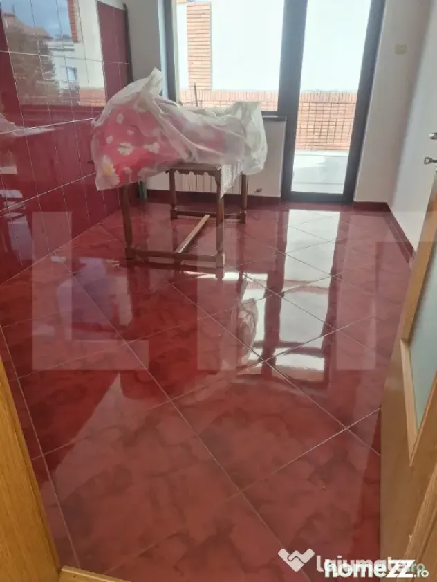 Casa de vanzare, 395 mp, zona Cotu Mic - Lugoj (Timis)