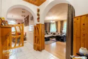 Proprietate premiata Casa Anului, cu placheta oficiala, Cova 