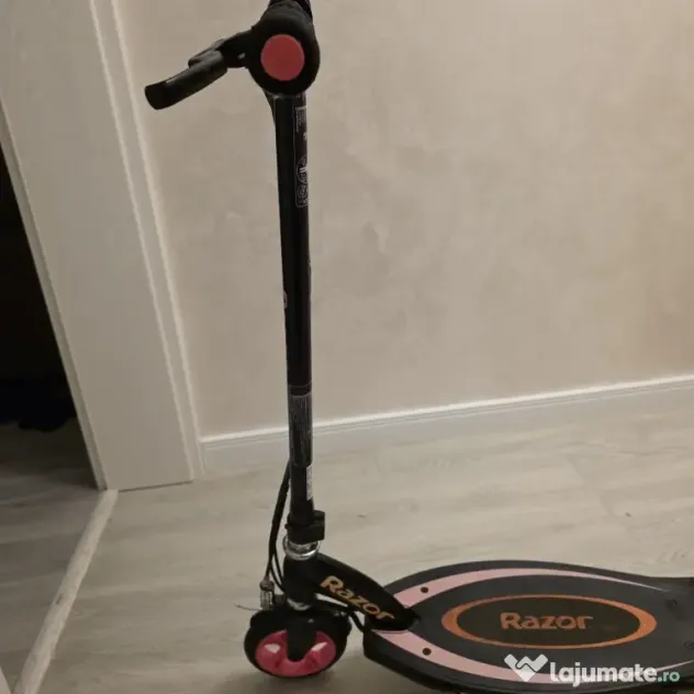 trotineta electrica Razor E90
