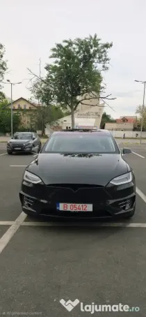 Tesla Model X 75D