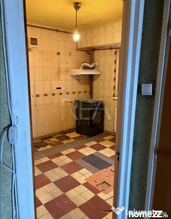 4 camere, 6/14, anvelopat, 114mp, CENTRALA, bloc 1979-Lujeru - Bucuresti (Bucuresti-Ilfov)