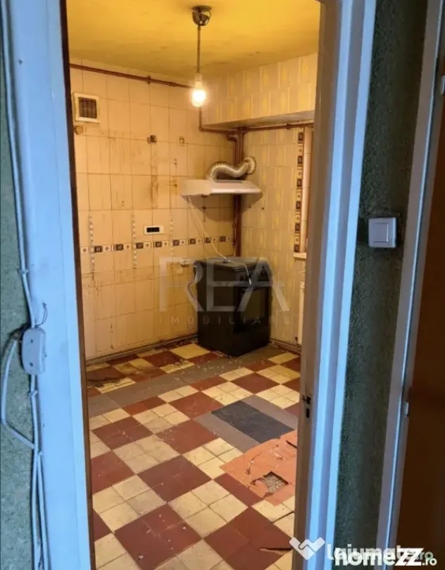 4 camere, 6/14, anvelopat, 114mp, CENTRALA, bloc 1979-Lujeru - Bucuresti (Bucuresti-Ilfov)