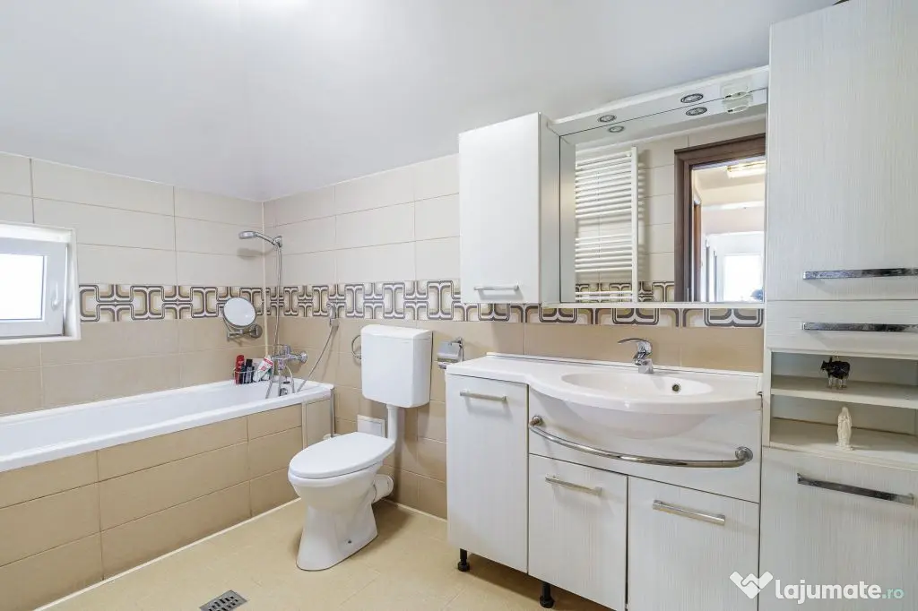 Casă de vânzare Tâncăbești cu grădină, aproape de lac